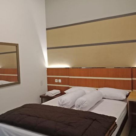 Amaya Guest House Syariah Alastuwo Экстерьер фото