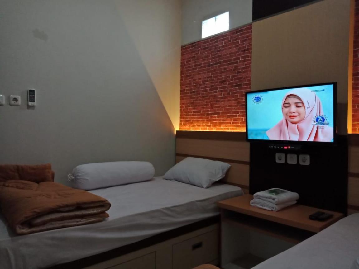 Amaya Guest House Syariah Alastuwo Экстерьер фото