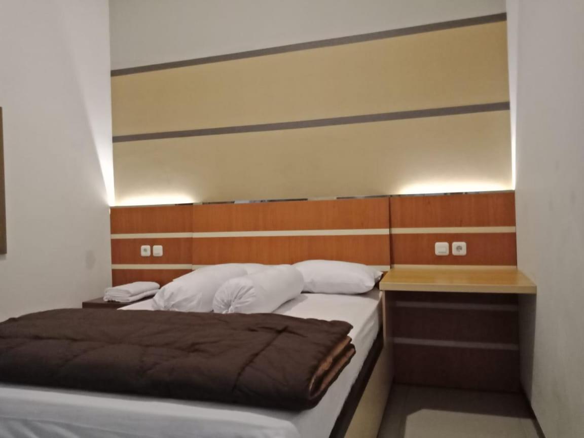 Amaya Guest House Syariah Alastuwo Экстерьер фото