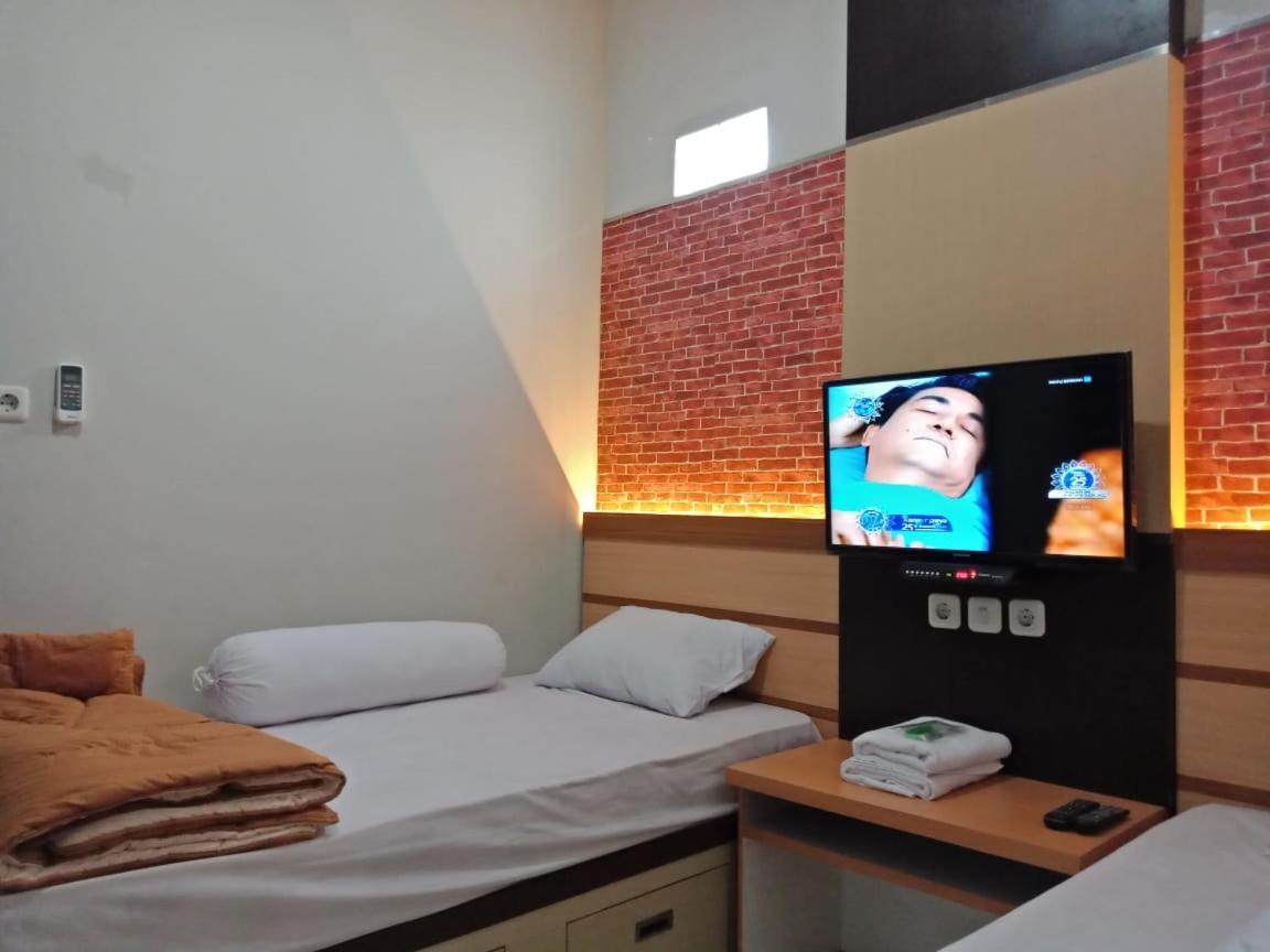 Amaya Guest House Syariah Alastuwo Экстерьер фото