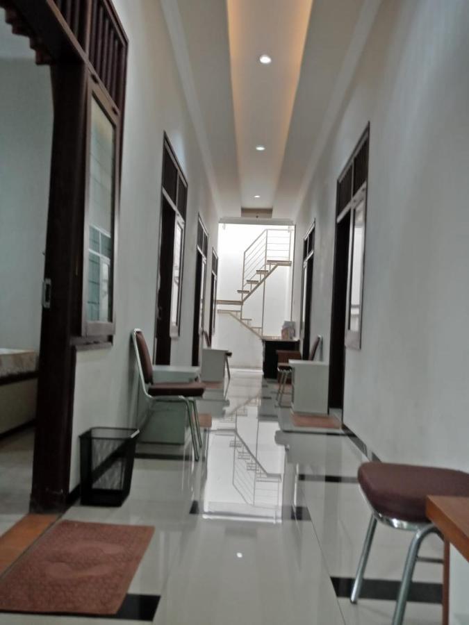 Amaya Guest House Syariah Alastuwo Экстерьер фото