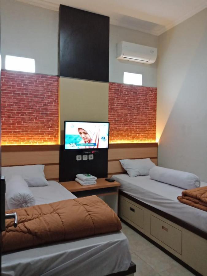 Amaya Guest House Syariah Alastuwo Экстерьер фото